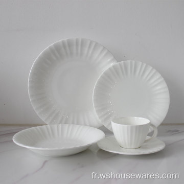 Dîne en porcelaine de mariage de luxe personnalisé blanc